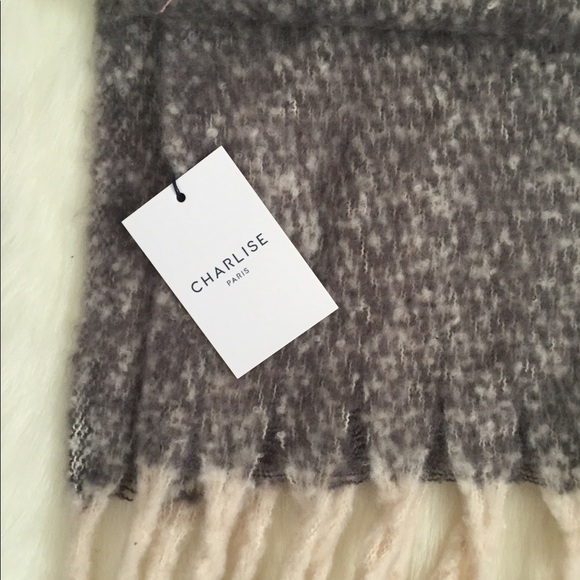 Charlise Paris Fringe Luxe Scarf Grey Tweed NWT - Picture 3 of 6
